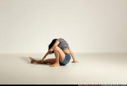 smax-angelica-yoga-camatkarasana-pose