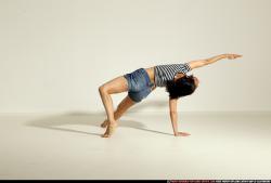 smax-angelica-yoga-camatkarasana-pose