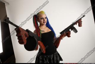 2016 03 DOLORES DUAL TOMMYGUNS POSE1 09