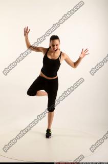 2016 04 JADE DANCE POSE1 00 B