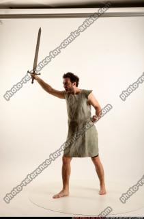 2016 05 WOLFF MEDIEVAL SWORD POSE3 01 B