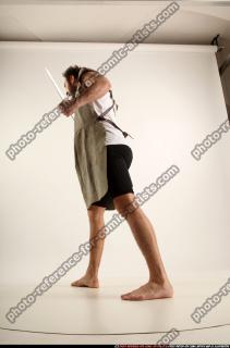 2016 05 WOLFF MEDIEVAL SWORD POSE3 03 C