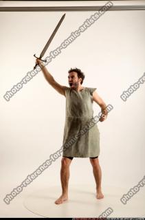 2016 05 WOLFF MEDIEVAL SWORD POSE3 08