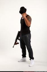 Ron-tommygun-pose4