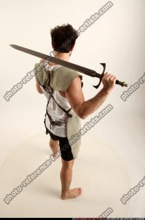 2016 06 WOLFF MEDIEVAL SWORD POSE4 04 A