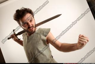 2016 06 WOLFF MEDIEVAL SWORD POSE4 08