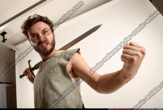 2016 06 WOLFF MEDIEVAL SWORD POSE4 09