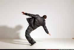 smax-streetfighter-shoulders-hit