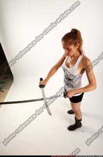 2016 08 AGNES DUAL KATANAS POSE1 01 A