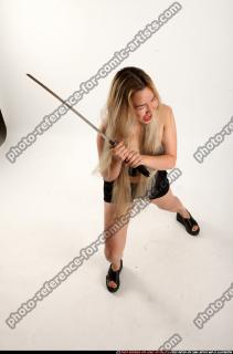 2016 11 KAYA KATANA POSE4 07 A