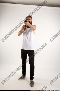 oscar-shotgun-pose5-shooting