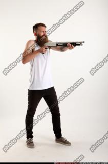 oscar-shotgun-pose5-shooting