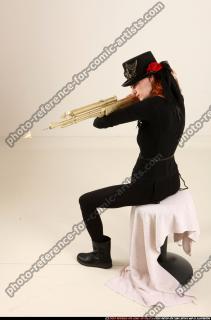 2017 03 VICTORIA STEAMPUNK SITTING AIMING RIFLE 01 A