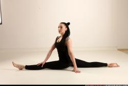 claudia-stretch-pose2-straddle-split 