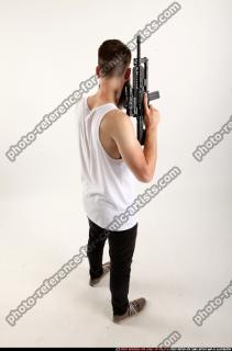 oscar-m4a1-pistol-pose
