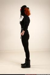 victoria-steampunk-blaster-rifle-aiming-pose2