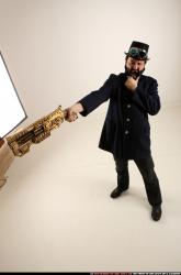 jerry-steampunk-blaster-rifle-aiming