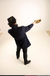 jerry-steampunk-blaster-rifle-aiming