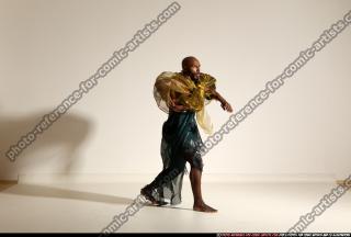 smax-eduardo-shawl-spell-pose1
