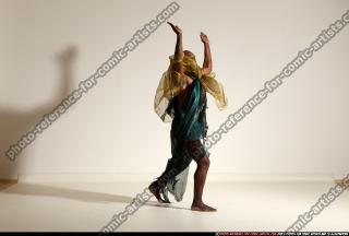 smax-eduardo-shawl-spell-pose1