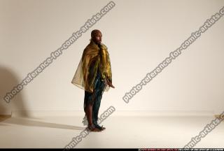 smax-eduardo-shawl-spell-pose1