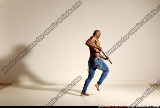 smax-eduardo-stick-attack-pose2