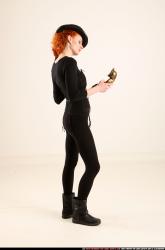 victoria-steampunk-phone-pose1