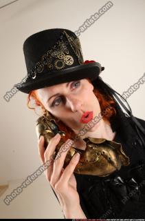 2017 07 VICTORIA STEAMPUNK PHONE POSE2 09