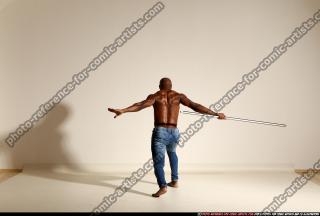 smax-eduardo-stick-attack-pose3