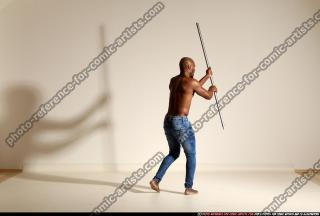 smax-eduardo-stick-attack-pose3