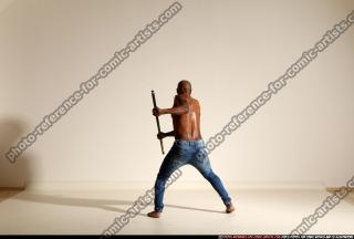 smax-eduardo-stick-attack-pose3
