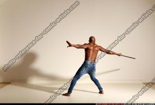 smax-eduardo-stick-attack-pose3