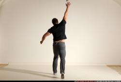 smax-jack-throwing-grenade