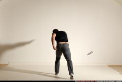 smax-jack-throwing-grenade