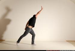 smax-jack-throwing-grenade