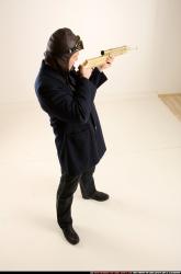 jerry-steampunk-rifle-aiming