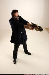 jerry-steampunk-crossbow-pistol-aiming