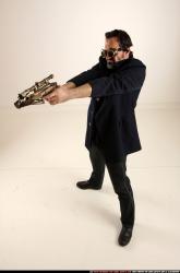 jerry-steampunk-crossbow-pistol-aiming