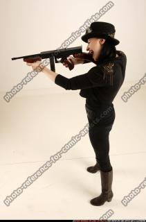 2017 12 CLAUDIA STEAMPUNK TOMMYGUN SHOOTING 02 A