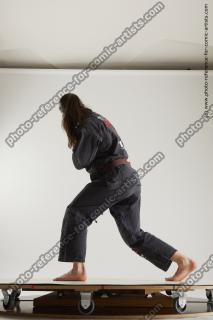 fighting young woman in kimono 06c