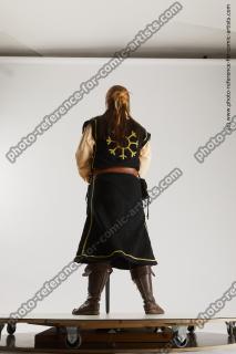 medieval woman warrior with sword vinga 08c