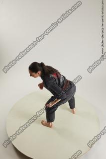 fighting young woman in kimono ronda 03a