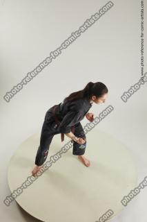 fighting young woman in kimono ronda 12a