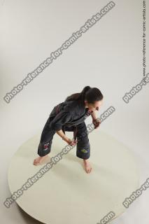 fighting young woman in kimono ronda 13a