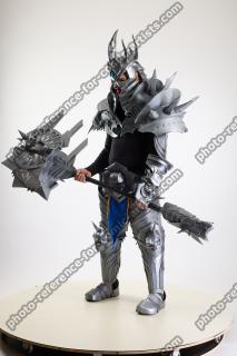 Yelvik_Cosplay_Lich_King_Fighting_Pose_With_Mace