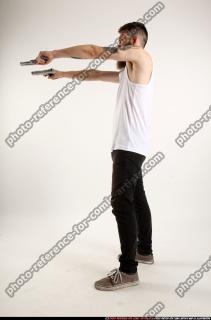 OSCAR DUAL PISTOLS POSE1 02 C