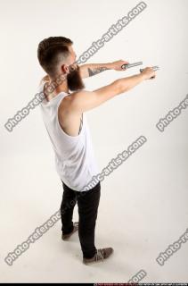 Oscar Dual Pistol Pose 