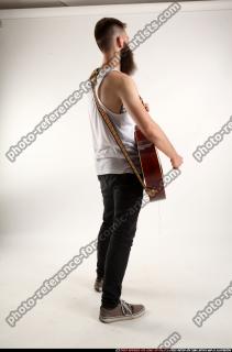 OSCAR PLAYING GUITAR 05 C